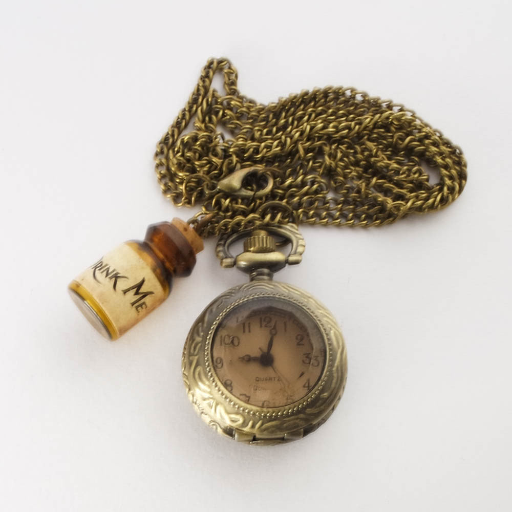 Alice in Wonderland Keepsakes Necklace - Props and Collectibles