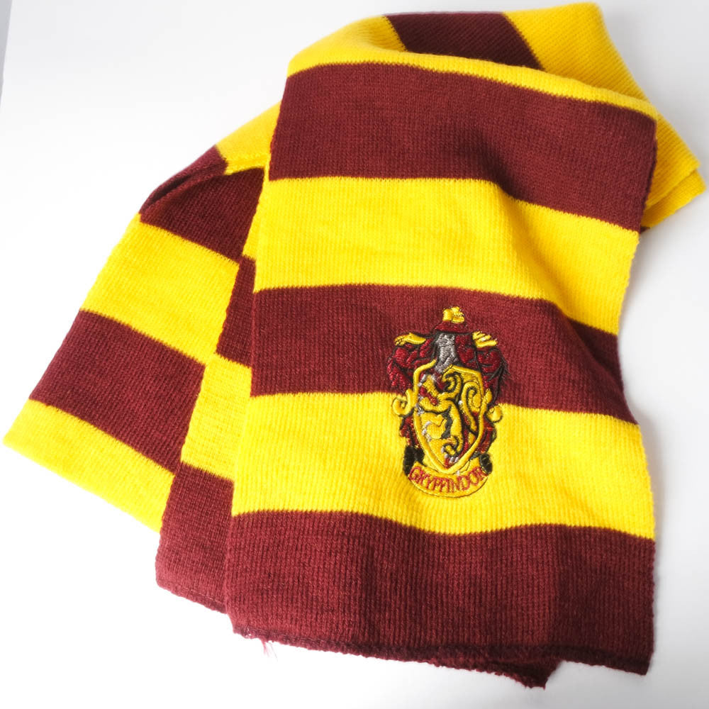 Hogwarts House Scarf - Props and Collectibles